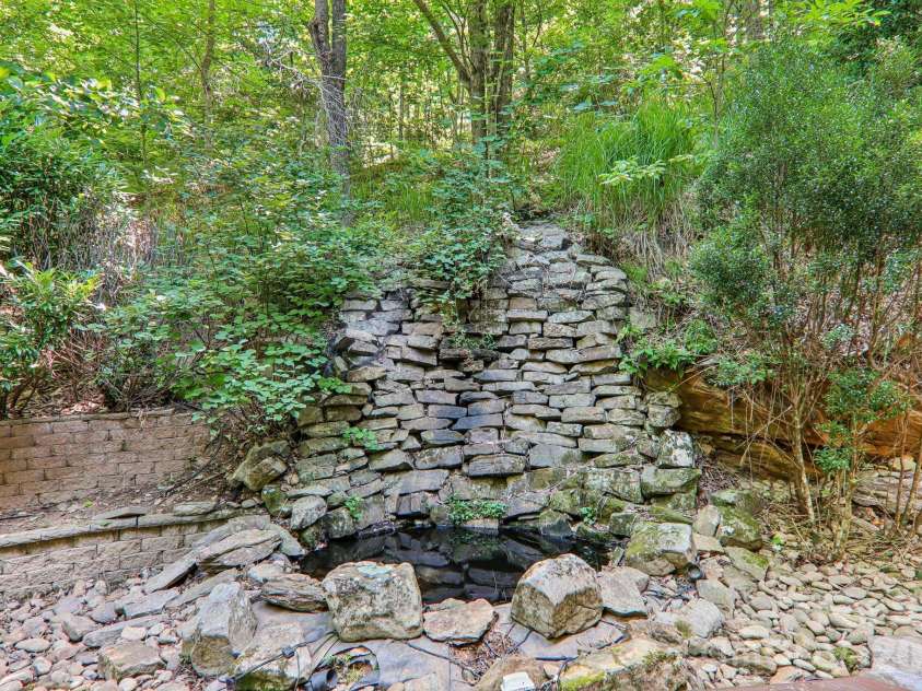 10 Cedar Drive, Mills River, NC 28759.  MLS# CAR4401333, YatesRealty ID 41556. 