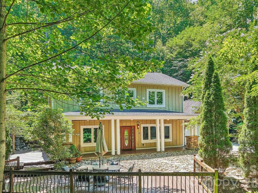 10 Cedar Drive, Mills River, NC 28759.  MLS# CAR4401333, YatesRealty ID 41556. 