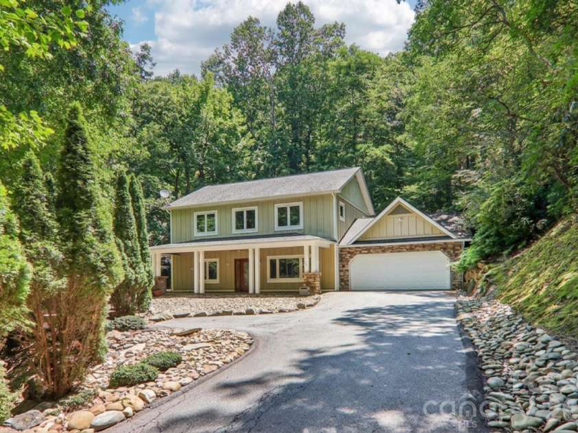 10 Cedar Drive, Mills River, NC 28759.  MLS# CAR4401333, YatesRealty ID 41556. Tree removed w/ AI for better view