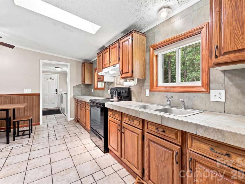 1973 Davis Circle, Clover, SC 29710.  MLS# CAR4409583, YatesRealty ID 41557. 