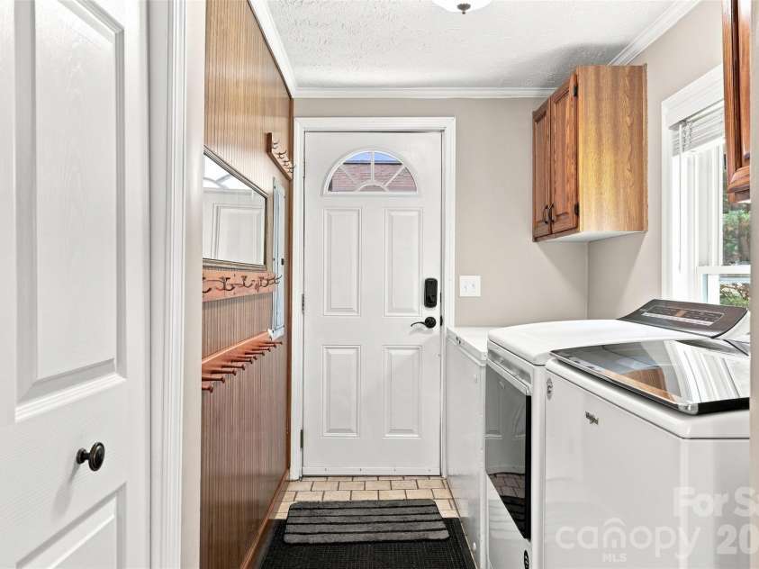 1973 Davis Circle, Clover, SC 29710.  MLS# CAR4409583, YatesRealty ID 41557. 