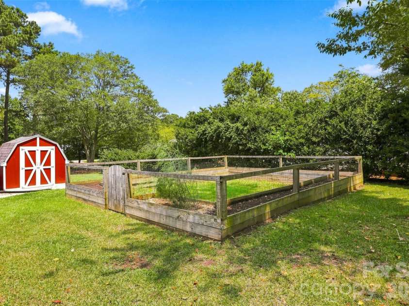 1973 Davis Circle, Clover, SC 29710.  MLS# CAR4409583, YatesRealty ID 41557. 