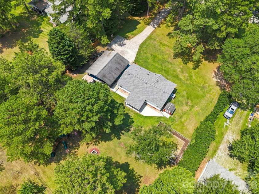 1973 Davis Circle, Clover, SC 29710.  MLS# CAR4409583, YatesRealty ID 41557. 