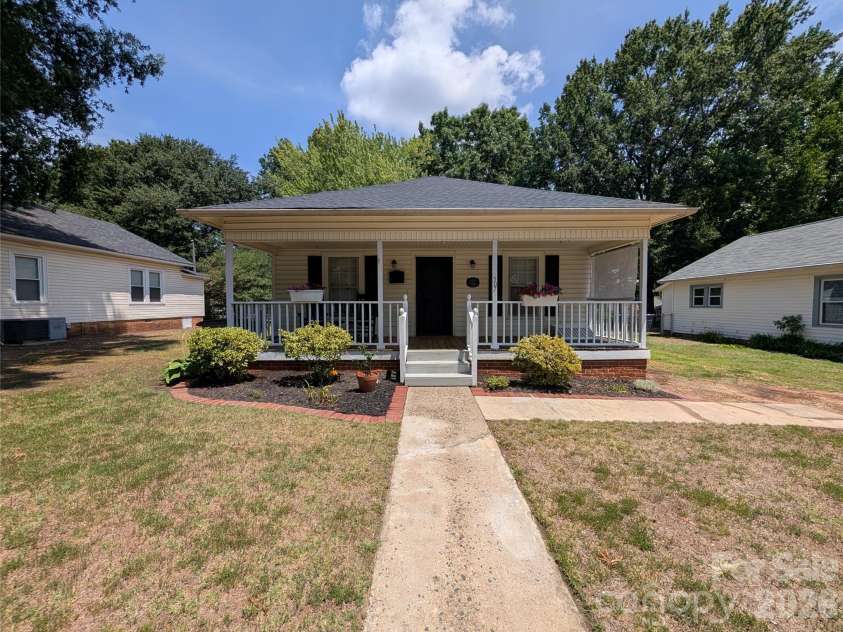507 10th Street, Kannapolis, NC 28083.  MLS# CAR4401406, YatesRealty ID 41558. 