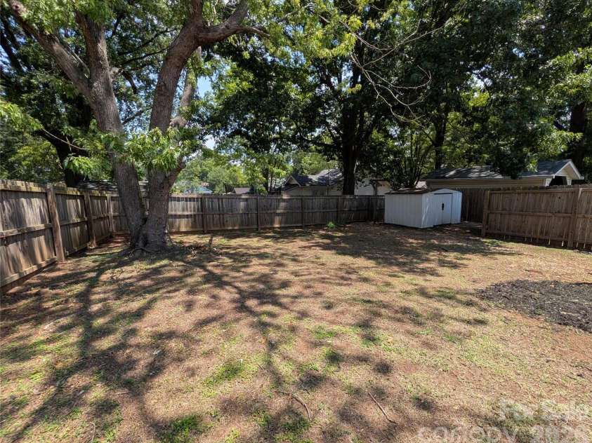 507 10th Street, Kannapolis, NC 28083.  MLS# CAR4401406, YatesRealty ID 41558. 