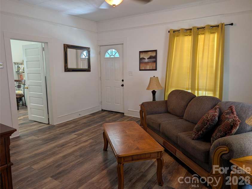 507 10th Street, Kannapolis, NC 28083.  MLS# CAR4401406, YatesRealty ID 41558. 