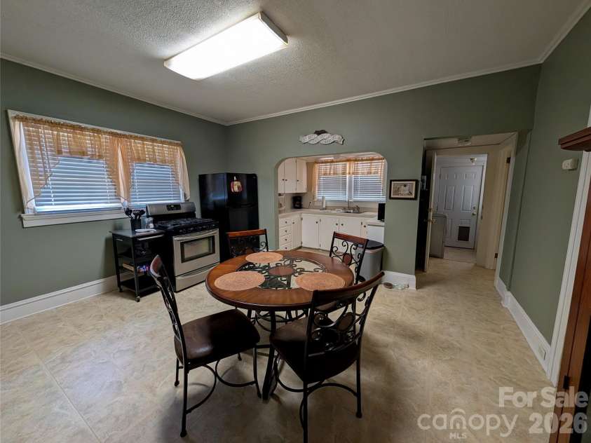 507 10th Street, Kannapolis, NC 28083.  MLS# CAR4401406, YatesRealty ID 41558. 