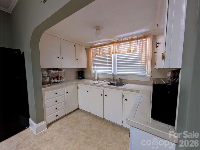 507 10th Street, Kannapolis, NC 28083.  MLS# CAR4401406, YatesRealty ID 41558. 