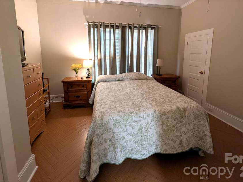 507 10th Street, Kannapolis, NC 28083.  MLS# CAR4401406, YatesRealty ID 41558. 