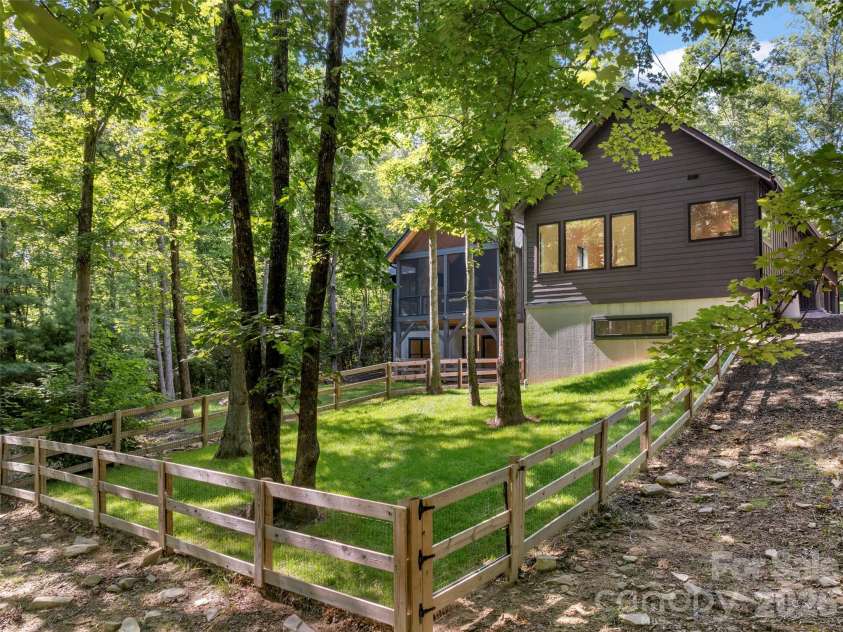 80 Maple Grove Court, Hendersonville, NC 28792.  MLS# CAR4409881, YatesRealty ID 41559. 