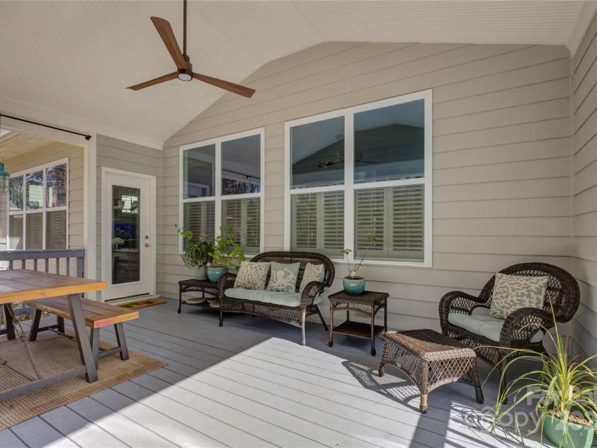 17609 Caddy Court, Charlotte, NC 28278.  MLS# CAR4228599, YatesRealty ID 4156. 