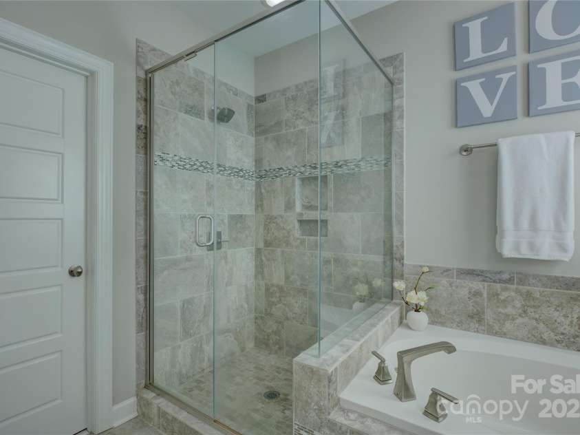 17609 Caddy Court, Charlotte, NC 28278.  MLS# CAR4228599, YatesRealty ID 4156. 
