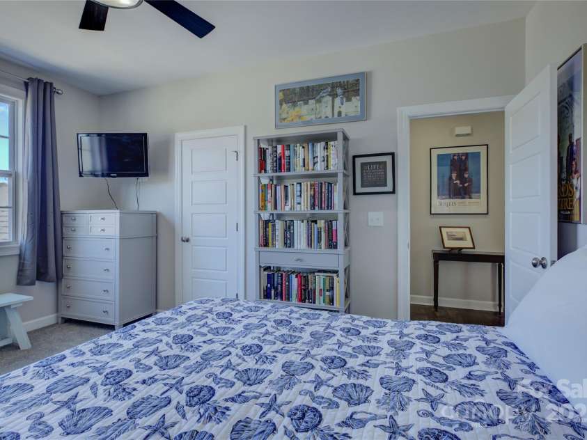 17609 Caddy Court, Charlotte, NC 28278.  MLS# CAR4228599, YatesRealty ID 4156. 