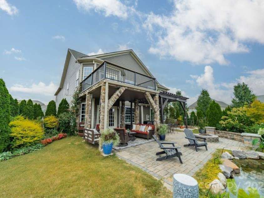 2762 Red Maple Lane, Harrisburg, NC 28075.  MLS# CAR4324491, YatesRealty ID 4156. 