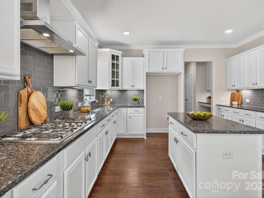 2762 Red Maple Lane, Harrisburg, NC 28075.  MLS# CAR4324491, YatesRealty ID 4156. Kitchen