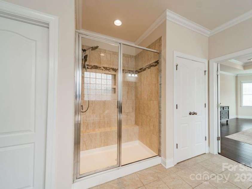 2762 Red Maple Lane, Harrisburg, NC 28075.  MLS# CAR4324491, YatesRealty ID 4156. Primary Bath