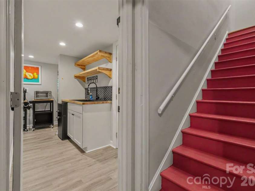 8537 Furrier Drive, Charlotte, NC 28270.  MLS# CAR4403046, YatesRealty ID 41560. 