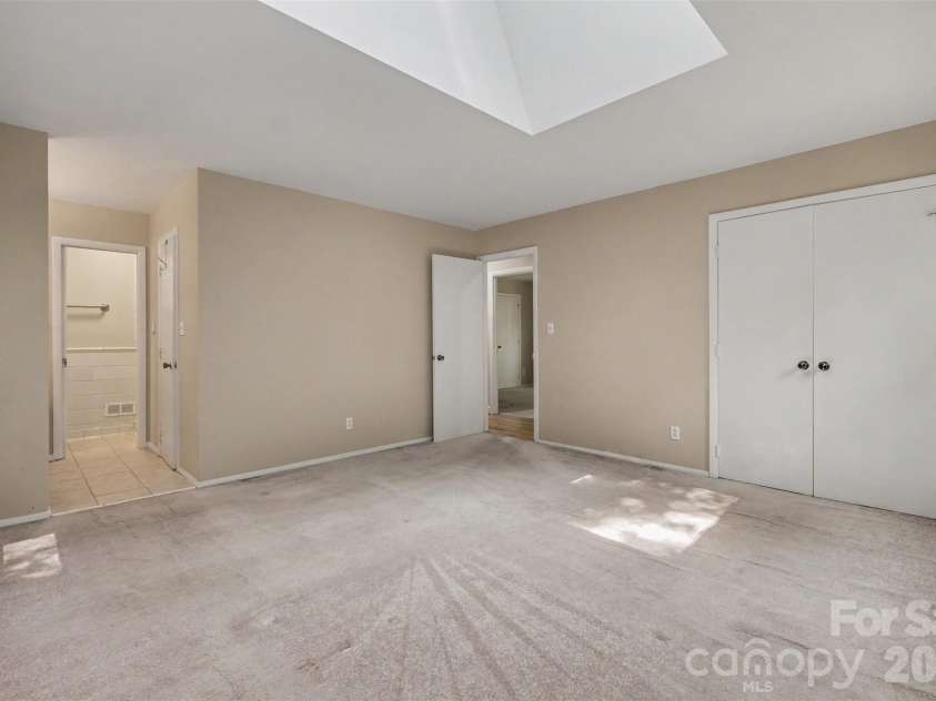 8537 Furrier Drive, Charlotte, NC 28270.  MLS# CAR4403046, YatesRealty ID 41560. 