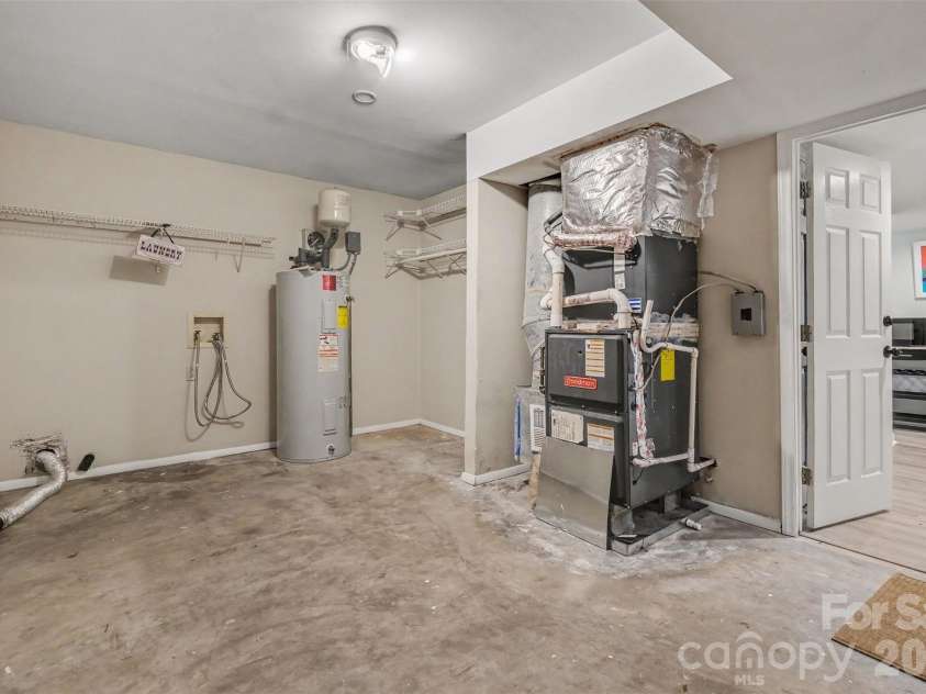 8537 Furrier Drive, Charlotte, NC 28270.  MLS# CAR4403046, YatesRealty ID 41560. 