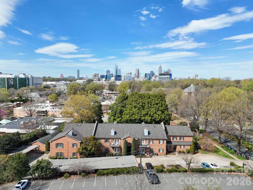 1016 Queens Road, Charlotte, NC 28207.  MLS# CAR4356907, YatesRealty ID 41564. 