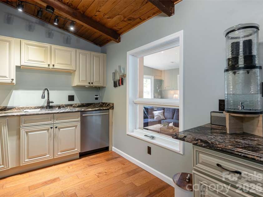 61 Sherwood Forest Drive, Arden, NC 28704.  MLS# CAR4410058, YatesRealty ID 41567. 