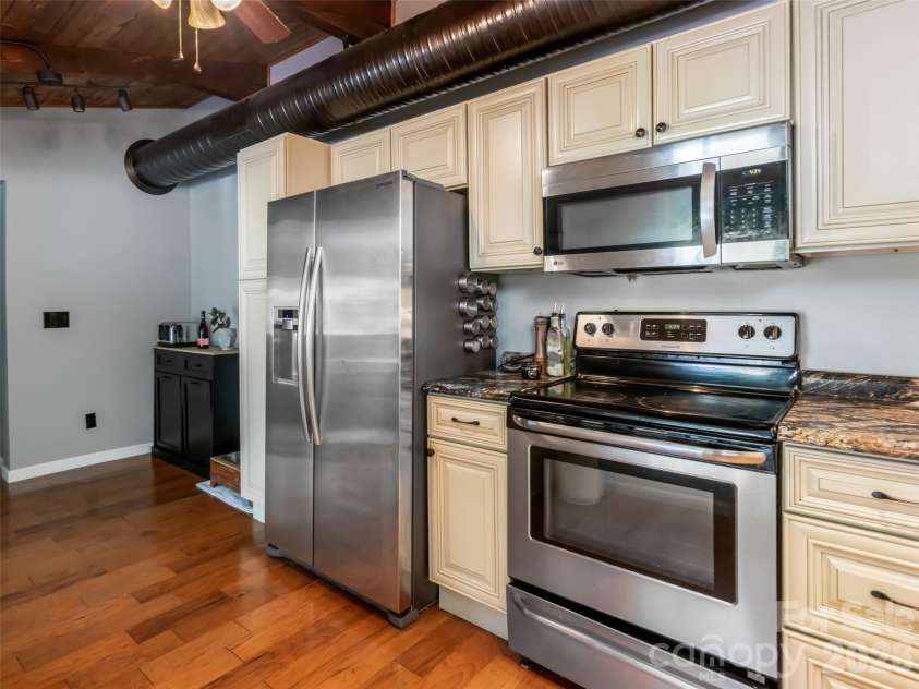 61 Sherwood Forest Drive, Arden, NC 28704.  MLS# CAR4410058, YatesRealty ID 41567. 