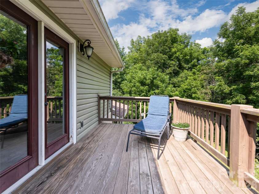 61 Sherwood Forest Drive, Arden, NC 28704.  MLS# CAR4410058, YatesRealty ID 41567. 