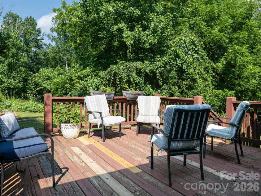 61 Sherwood Forest Drive, Arden, NC 28704.  MLS# CAR4410058, YatesRealty ID 41567. 
