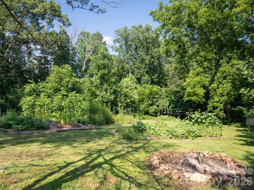 61 Sherwood Forest Drive, Arden, NC 28704.  MLS# CAR4410058, YatesRealty ID 41567. 
