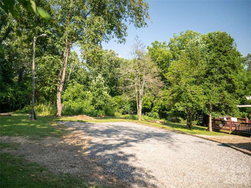 61 Sherwood Forest Drive, Arden, NC 28704.  MLS# CAR4410058, YatesRealty ID 41567. 
