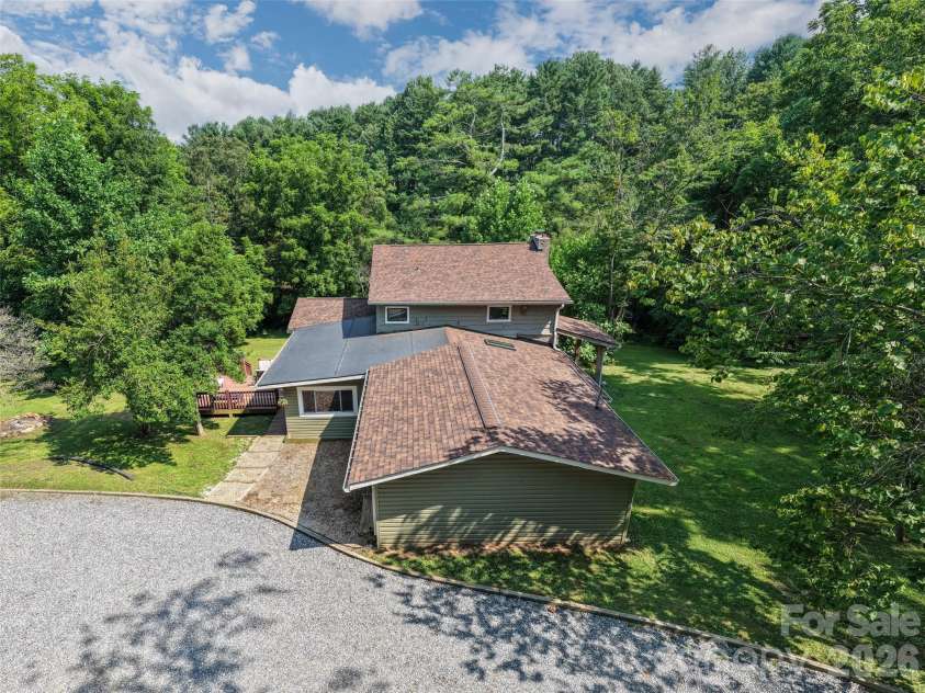 61 Sherwood Forest Drive, Arden, NC 28704.  MLS# CAR4410058, YatesRealty ID 41567. 