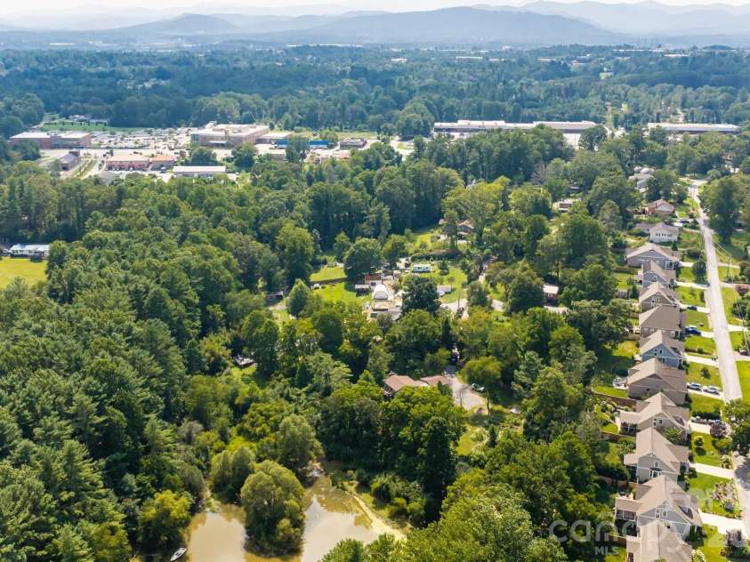 61 Sherwood Forest Drive, Arden, NC 28704.  MLS# CAR4410058, YatesRealty ID 41567. 