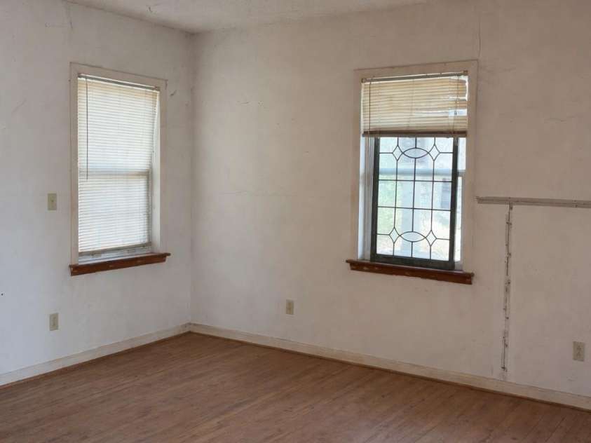 16 Mallory Lane, Arden, NC 28704.  MLS# CAR4346246, YatesRealty ID 41568. 