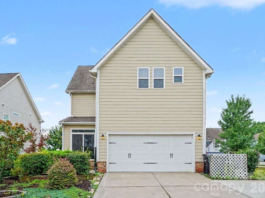 3314 Sara Margaret Drive, Monroe, NC 28110.  MLS# CAR4407485, YatesRealty ID 41569. 