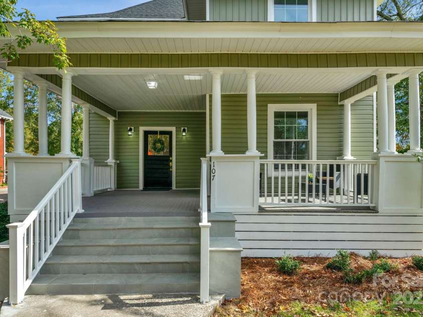 107 Rockingham Road, Rockingham, NC 28379.  MLS# CAR4260552, YatesRealty ID 4157. 