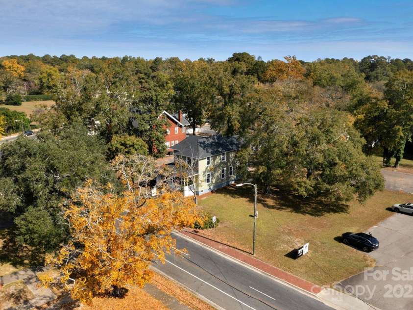 107 Rockingham Road, Rockingham, NC 28379.  MLS# CAR4260552, YatesRealty ID 4157. 