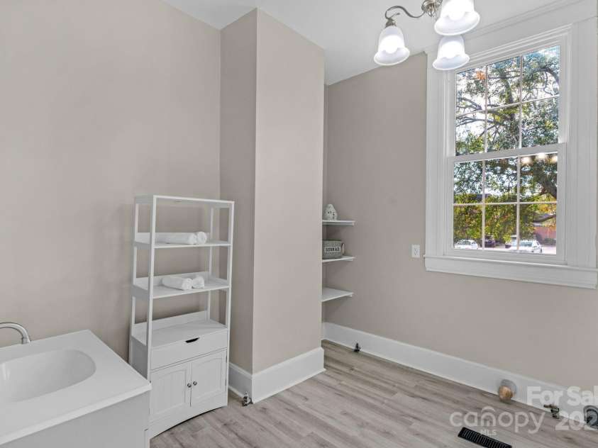 107 Rockingham Road, Rockingham, NC 28379.  MLS# CAR4260552, YatesRealty ID 4157. Laundry Room