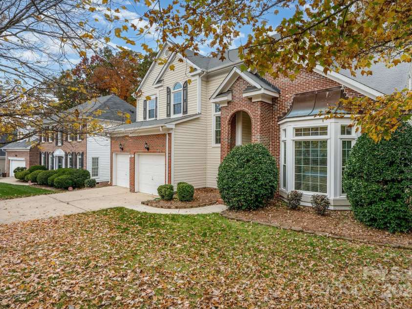 5923 Swanston Drive, Charlotte, NC 28269.  MLS# CAR4320443, YatesRealty ID 4157. 