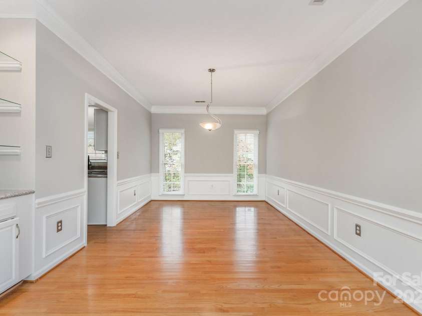 5923 Swanston Drive, Charlotte, NC 28269.  MLS# CAR4320443, YatesRealty ID 4157. 