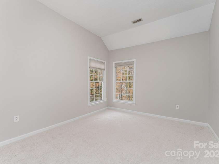 5923 Swanston Drive, Charlotte, NC 28269.  MLS# CAR4320443, YatesRealty ID 4157. 