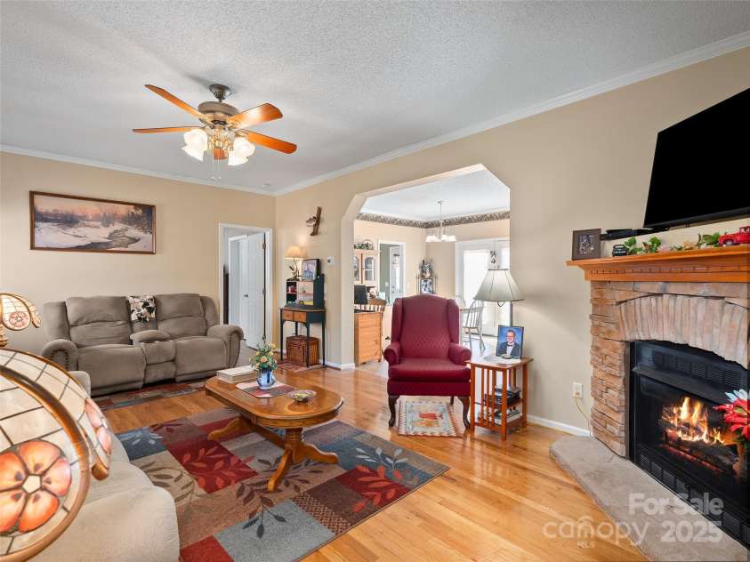 70 Pierce Elders Road, Whittier, NC 28789.  MLS# CAR4322530, YatesRealty ID 4157. 