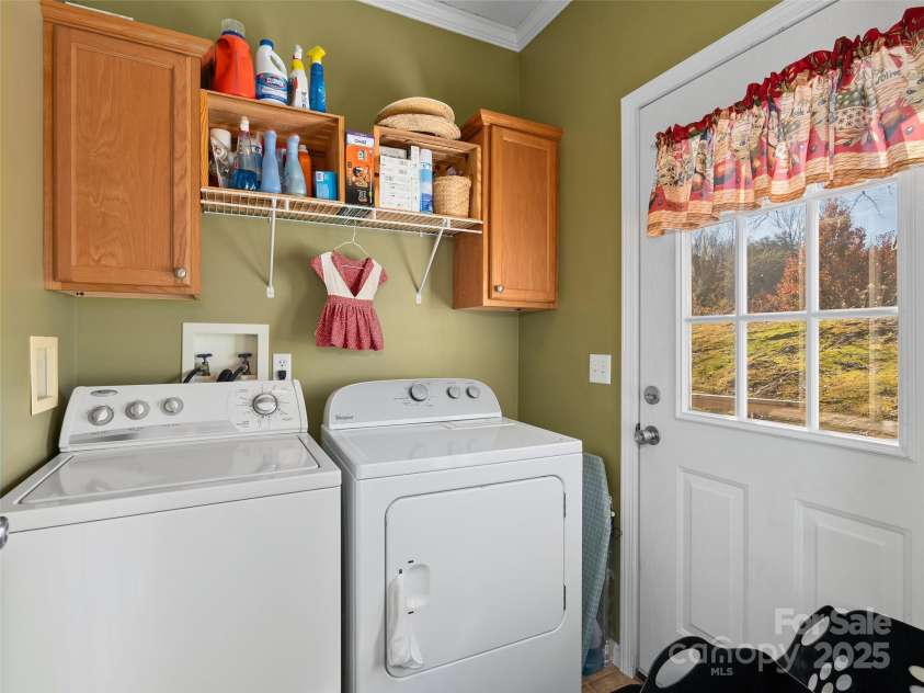 70 Pierce Elders Road, Whittier, NC 28789.  MLS# CAR4322530, YatesRealty ID 4157. 
