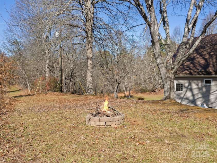 70 Pierce Elders Road, Whittier, NC 28789.  MLS# CAR4322530, YatesRealty ID 4157. 