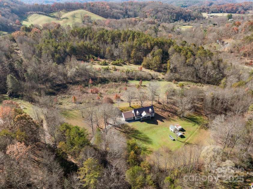 70 Pierce Elders Road, Whittier, NC 28789.  MLS# CAR4322530, YatesRealty ID 4157. 