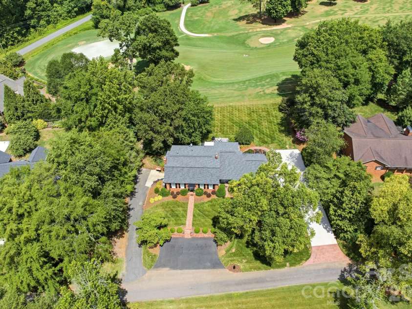 3115 Oakmont Road, Statesville, NC 28625.  MLS# CAR4402709, YatesRealty ID 41574. Long range views