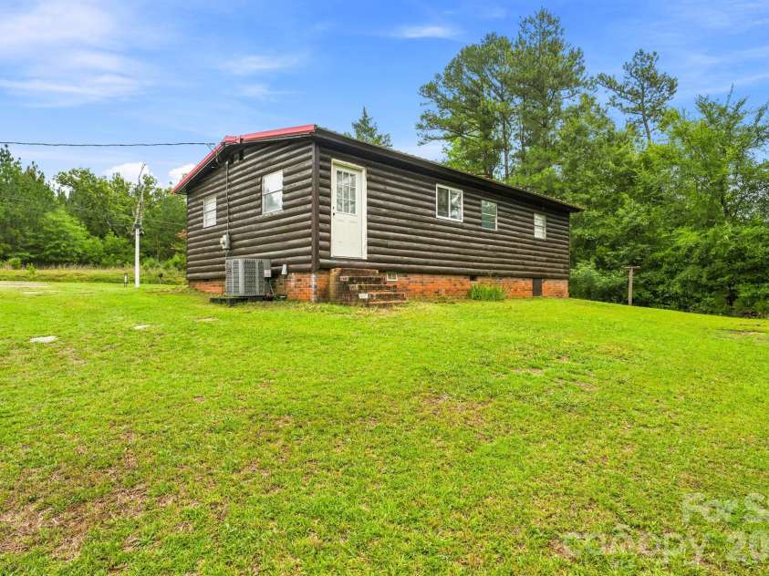 7040 Vintage Road, Lilesville, NC 28091.  MLS# CAR4407268, YatesRealty ID 41575. 