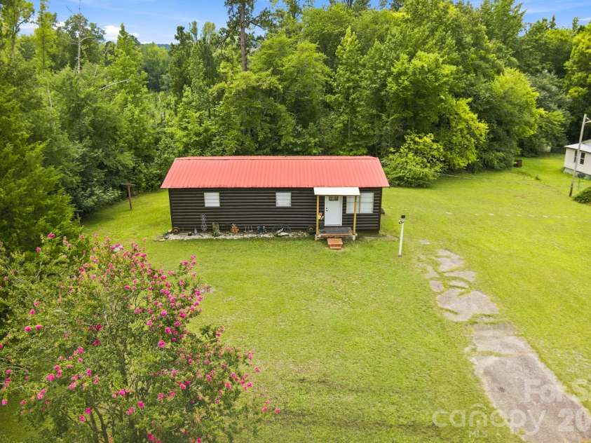 7040 Vintage Road, Lilesville, NC 28091.  MLS# CAR4407268, YatesRealty ID 41575. 