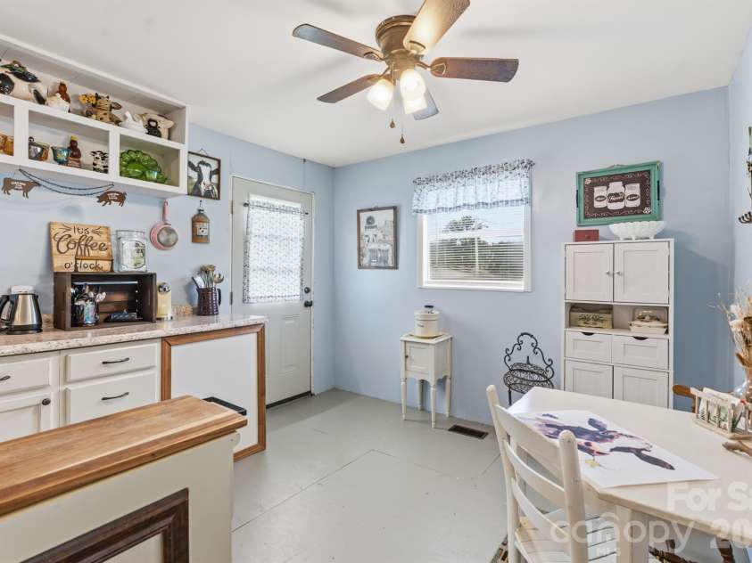 7040 Vintage Road, Lilesville, NC 28091.  MLS# CAR4407268, YatesRealty ID 41575. Kitchen