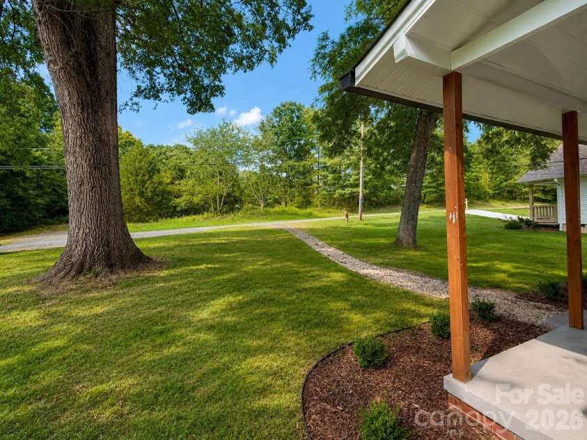 2449 Myrtle Avenue, Gastonia, NC 28052.  MLS# CAR4410014, YatesRealty ID 41576. 