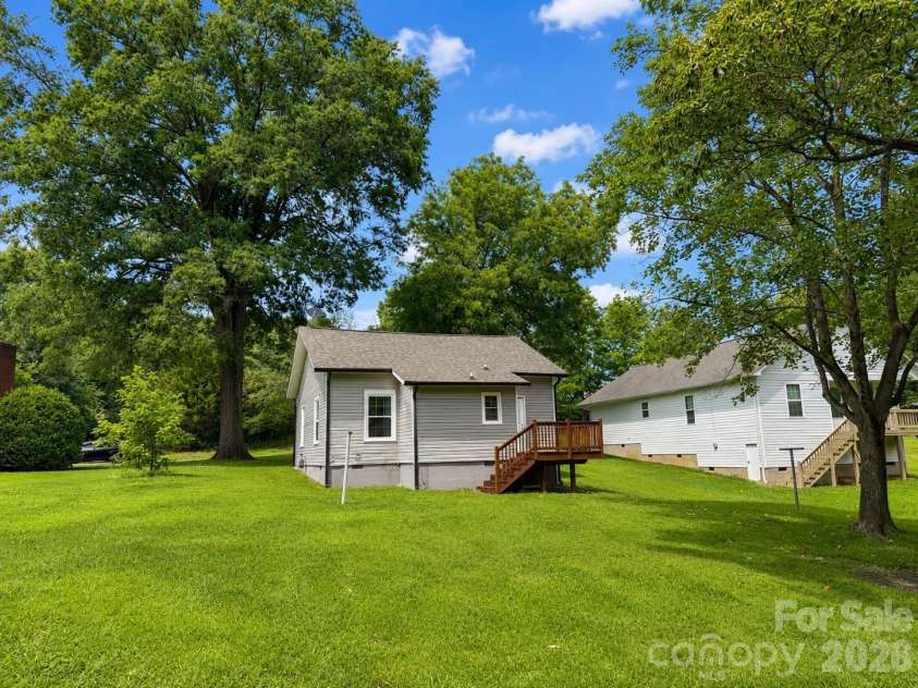 2449 Myrtle Avenue, Gastonia, NC 28052.  MLS# CAR4410014, YatesRealty ID 41576. 